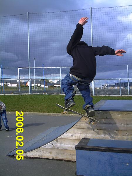 Mon Kéké a on se trip bien ac kéké!! le kéké a son péper la vie san kéké ba c komme le bonneur koi ptdr kéké mé serieu ca lfé davoir un skateur a Craon en + il remotive tou le monde a rider en sk8 c-r